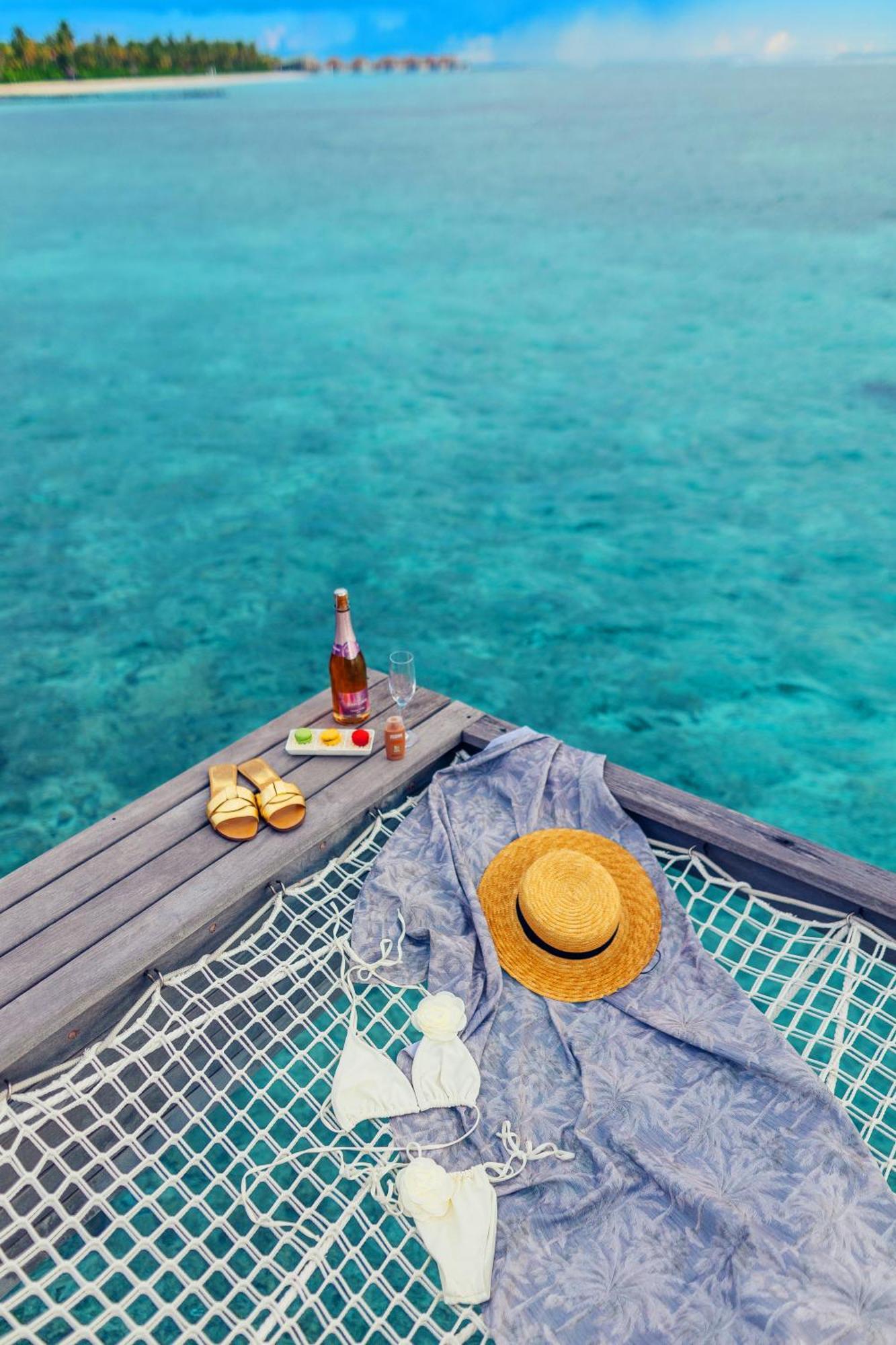 Resort Radisson Blu Maldives With 50 Percent Off On Sea Plane Round Trip 03 Nights & Above 5*