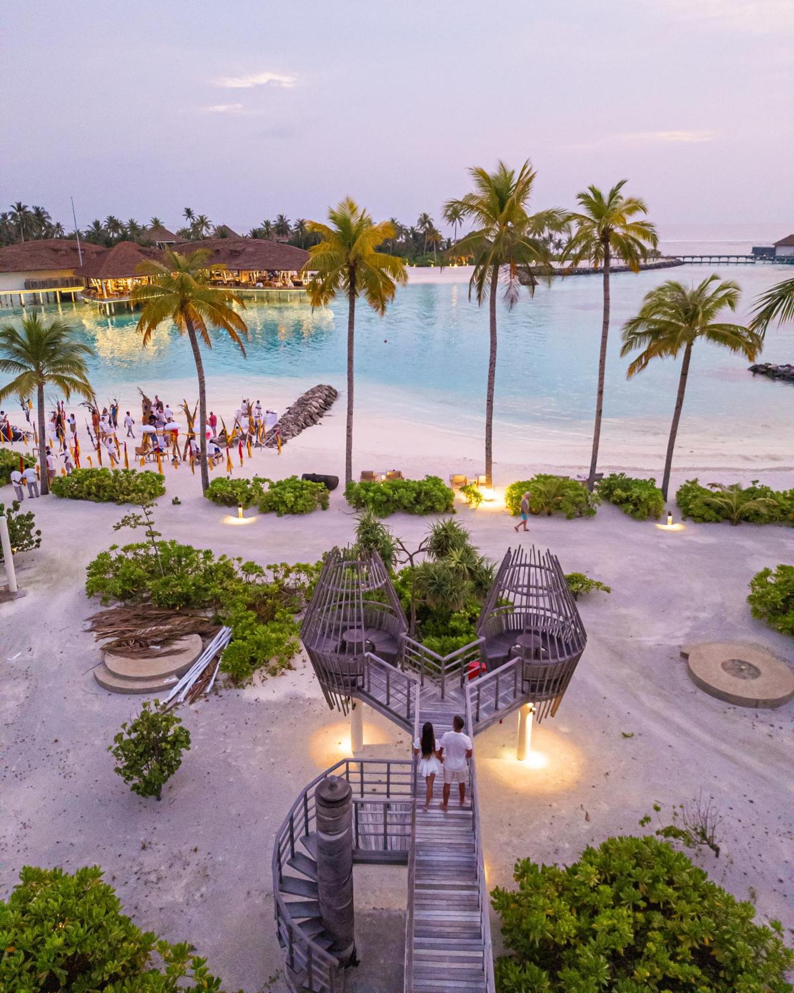 Ośrodek wypoczynkowy Radisson Blu Maldives With 50 Percent Off On Sea Plane Round Trip 03 Nights & Above Fenfushi