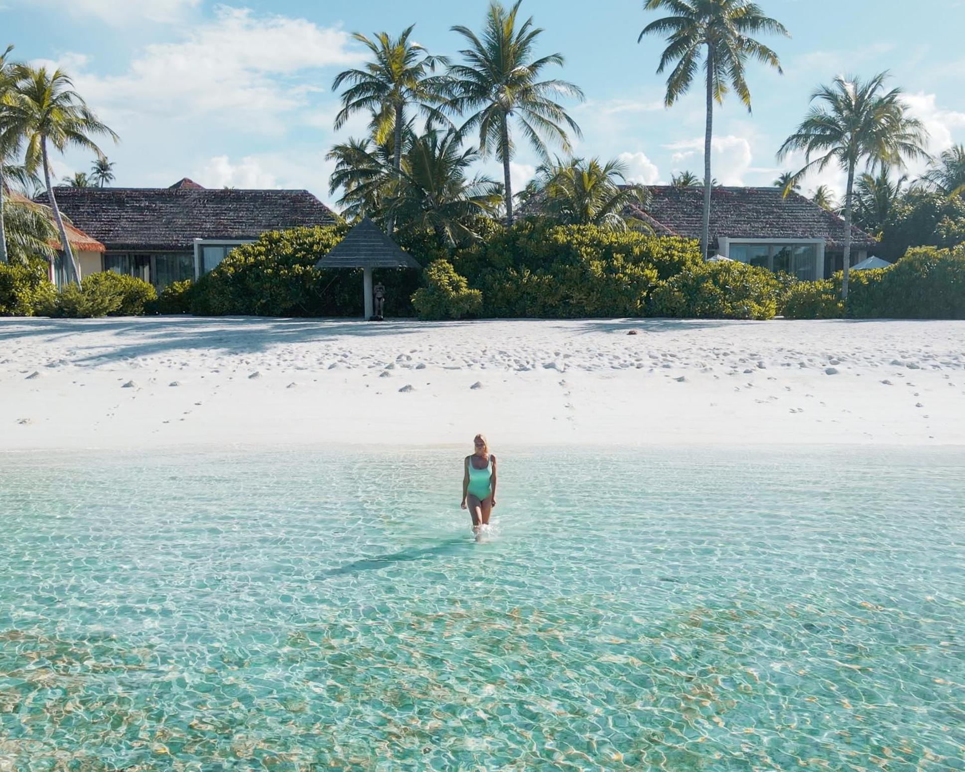 Radisson Blu Maldives With 50 Percent Off On Sea Plane Round Trip 03 Nights & Above Resort