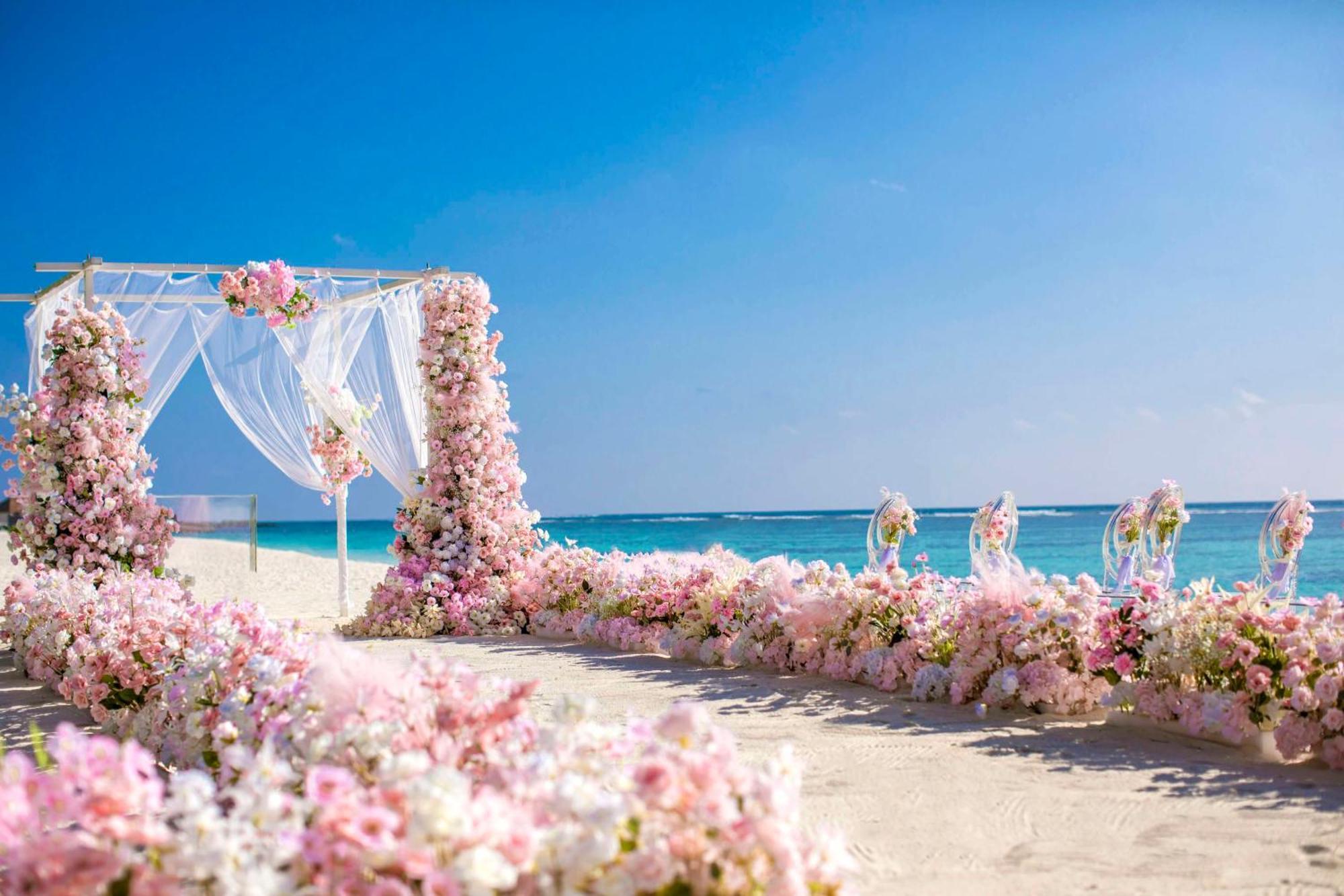 Radisson Blu Maldives With 50 Percent Off On Sea Plane Round Trip 03 Nights & Above Ośrodek wypoczynkowy