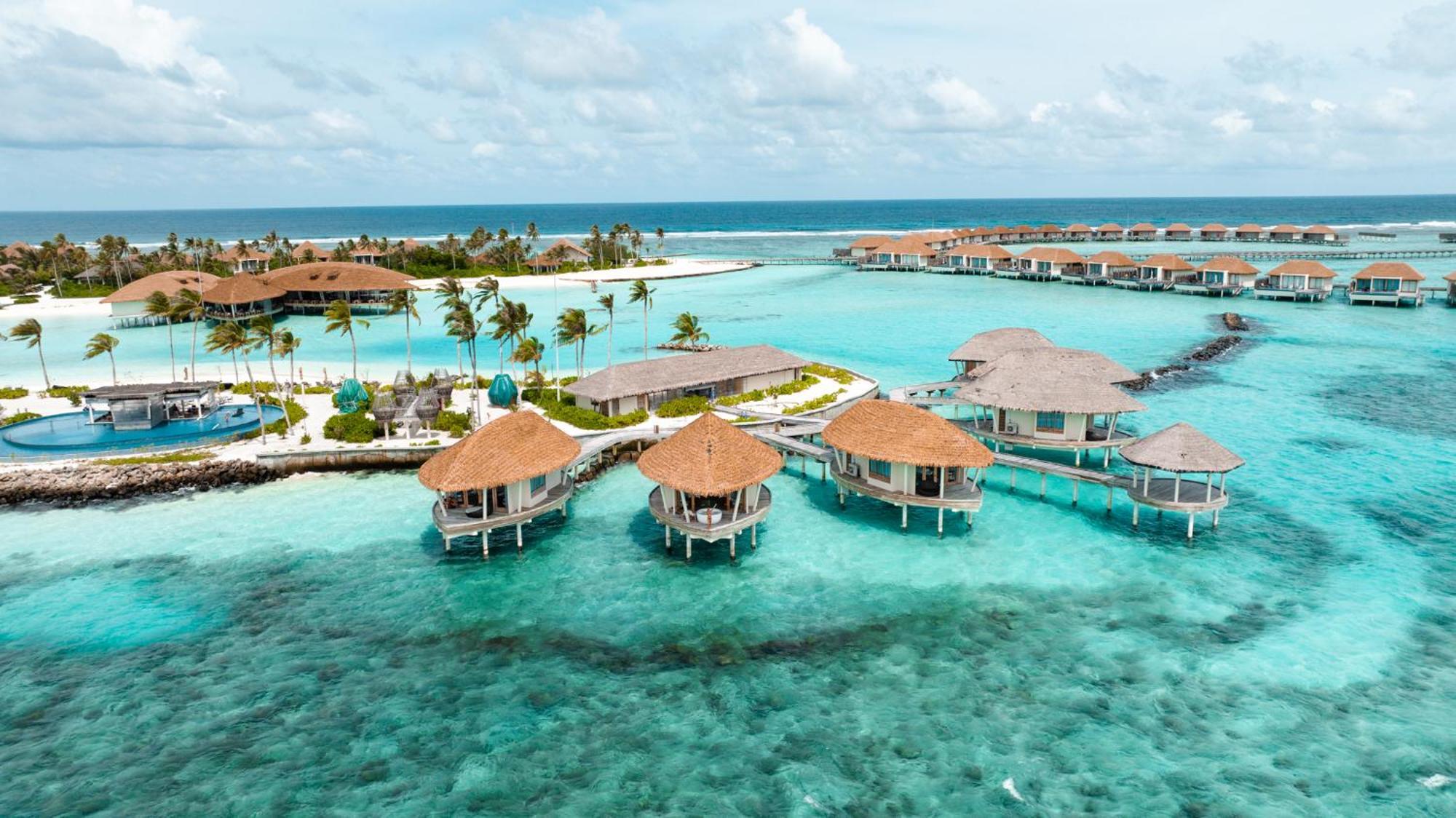 Complex Radisson Blu Maldives With 50 Percent Off On Sea Plane Round Trip 03 Nights & Above 5*