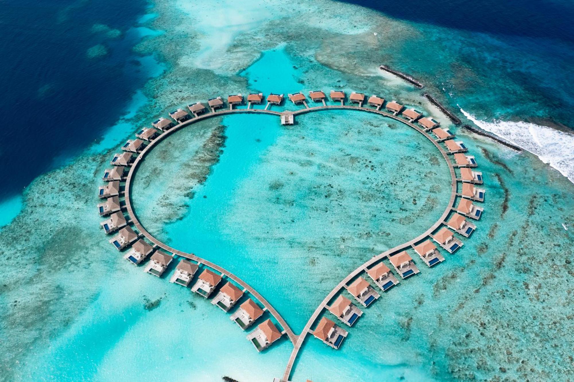 Radisson Blu Maldives With 50 Percent Off On Sea Plane Round Trip 03 Nights & Above Complex 5*