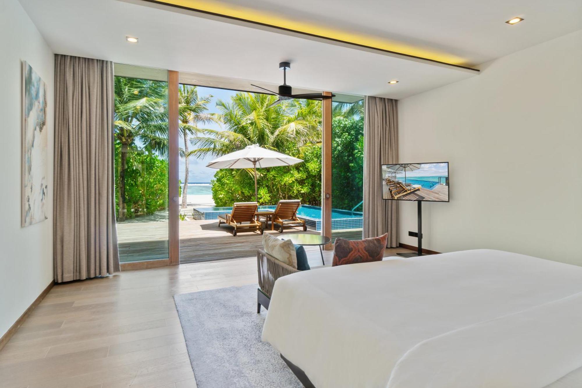 Radisson Blu Maldives With 50 Percent Off On Sea Plane Round Trip 03 Nights & Above 5*