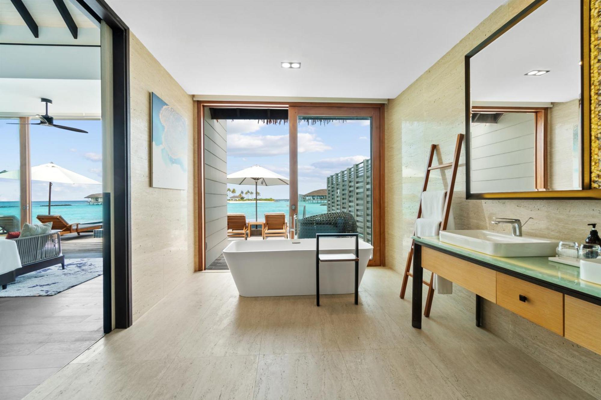 Complex Radisson Blu Maldives With 50 Percent Off On Sea Plane Round Trip 03 Nights & Above Fenfushi